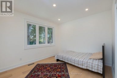 164 STEELES AVENUE E Markham (Grandview) Ontario photo 15