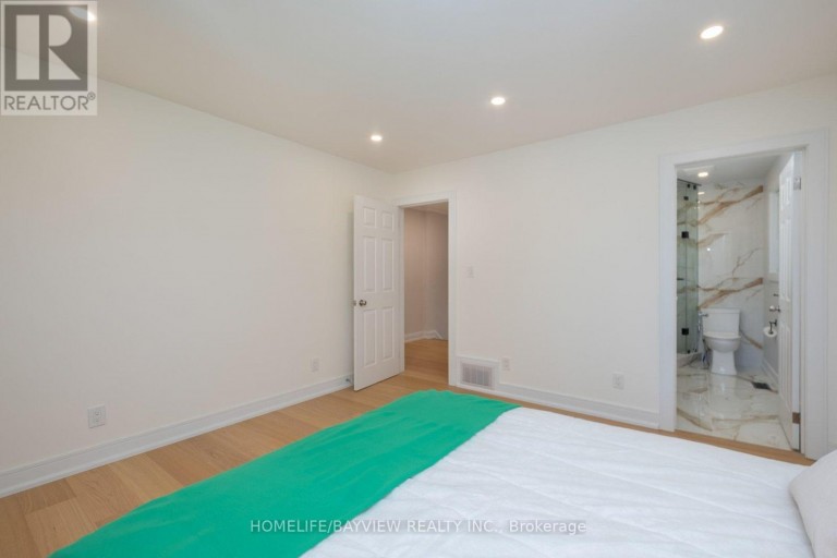164 STEELES AVENUE E, Markham (Grandview), Ontario, L3T1A5