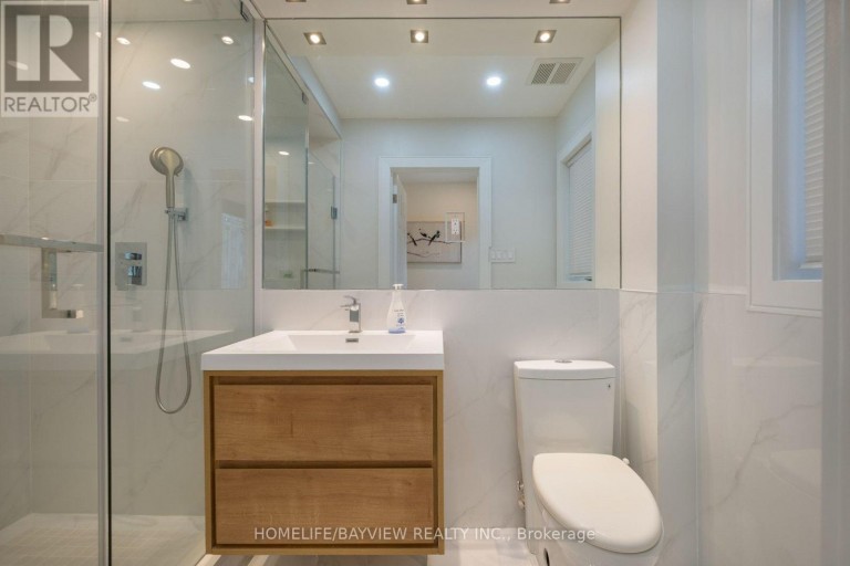 164 STEELES AVENUE E, Markham (Grandview), Ontario, L3T1A5