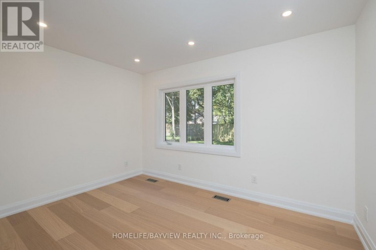 164 STEELES AVENUE E, Markham (Grandview), Ontario, L3T1A5
