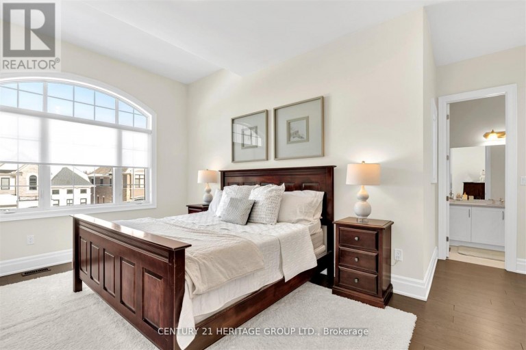 43 SIR HENRY COURT, King (King City), Ontario, L7B0P5