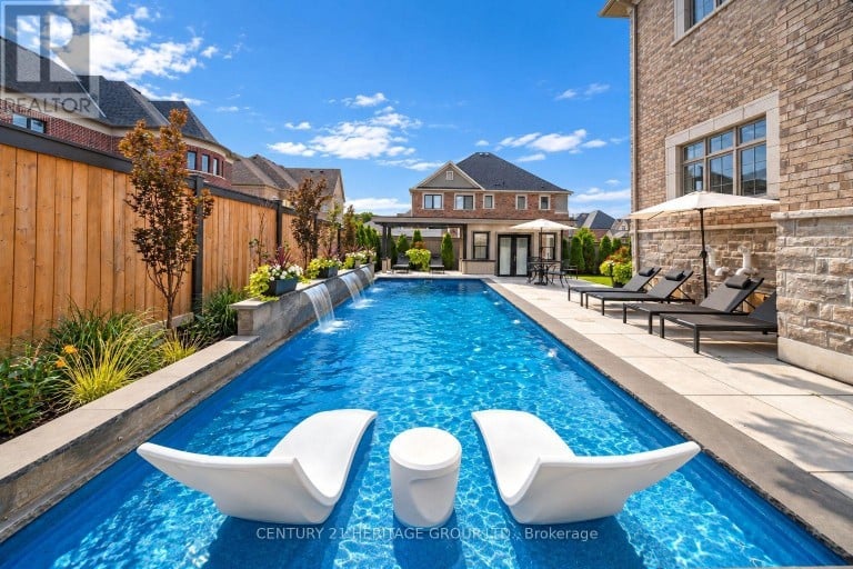 43 SIR HENRY COURT, King (King City), Ontario, L7B0P5