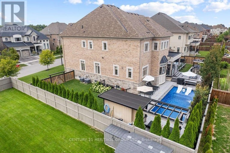 43 SIR HENRY COURT, King (King City), Ontario, L7B0P5