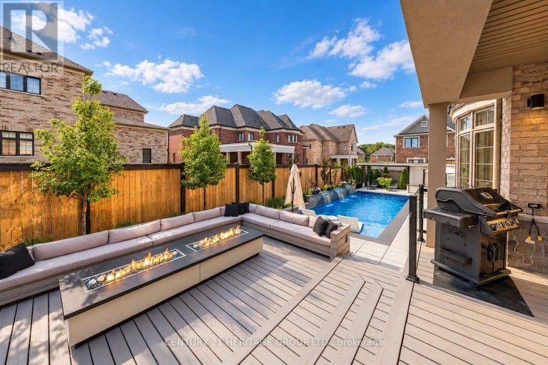 43 SIR HENRY COURT, King (King City), Ontario, L7B0P5