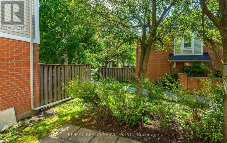 40 - 5659 GLEN ERIN DRIVE, Mississauga (Central Erin Mills), Ontario, L5M5P2