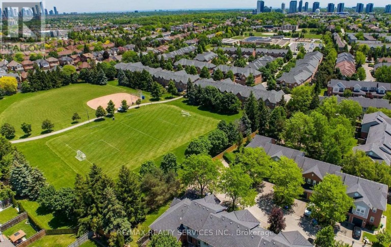 40 - 5659 GLEN ERIN DRIVE, Mississauga (Central Erin Mills), Ontario, L5M5P2