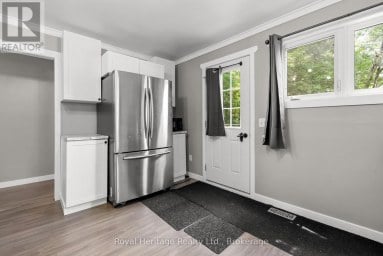14 MORRISON STREET Kawartha Lakes (Laxton/Digby/Longford) Ontario photo 15