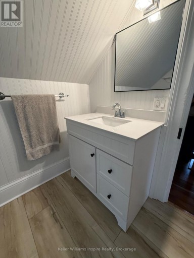 22 CONCESSION STREET W, Westport, Ontario, K0G1X0