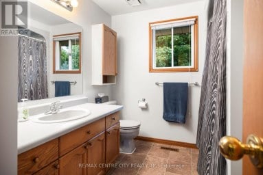 334 CANTERBURY PLACE Central Elgin (Belmont) Ontario photo 18