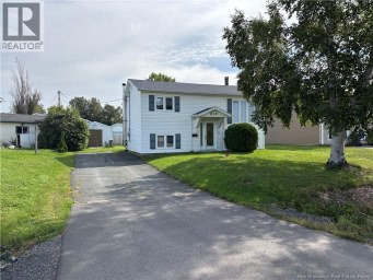 810 Couture Street Bathurst New Brunswick photo 3