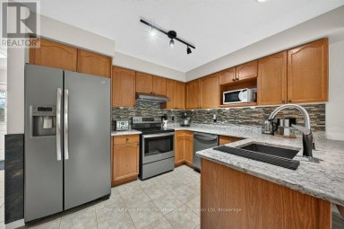 48 - 31 SCHRODER CRESCENT Guelph (Grange Road) Ontario photo 16