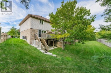 48 - 31 SCHRODER CRESCENT Guelph (Grange Road) Ontario photo 3