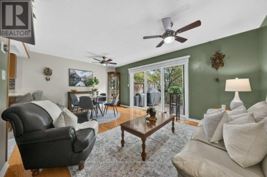 48 - 31 SCHRODER CRESCENT Guelph (Grange Road) Ontario photo 30