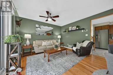 48 - 31 SCHRODER CRESCENT Guelph (Grange Road) Ontario photo 31