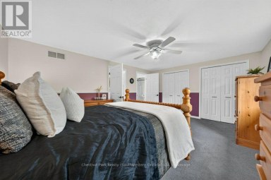 48 - 31 SCHRODER CRESCENT Guelph (Grange Road) Ontario photo 33