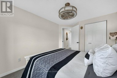 48 - 31 SCHRODER CRESCENT Guelph (Grange Road) Ontario photo 35
