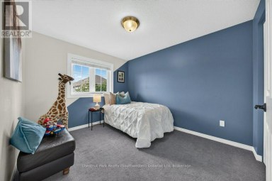 48 - 31 SCHRODER CRESCENT Guelph (Grange Road) Ontario photo 36
