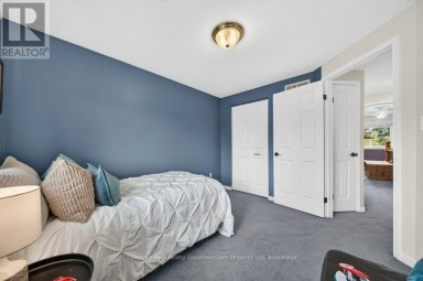 48 - 31 SCHRODER CRESCENT Guelph (Grange Road) Ontario photo 37