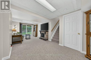 48 - 31 SCHRODER CRESCENT Guelph (Grange Road) Ontario photo 39