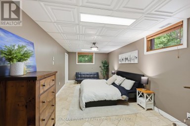1465 MIDDLE ROAD, Kingston (Kingston East (Incl CFB Kingston)) Ontario