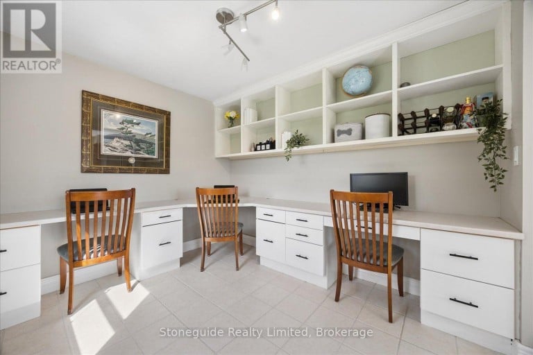 1611 PARKHILL ROAD W, Cavan Monaghan (Cavan-Monaghan), Ontario, K9J0E5