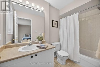 43 SUNDIAL COURT Collingwood Ontario photo 18