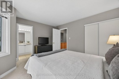 43 SUNDIAL COURT Collingwood Ontario photo 19