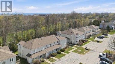 43 SUNDIAL COURT Collingwood Ontario photo 26