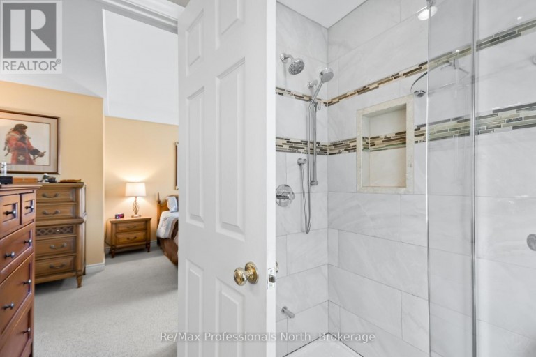 355 LOUDON POINT ROAD, Gravenhurst (Muskoka (S)), Ontario, P1P1R2