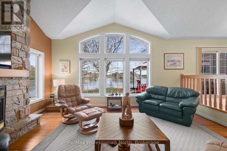 355 LOUDON POINT ROAD, Gravenhurst (Muskoka (S)), Ontario, P1P1R2