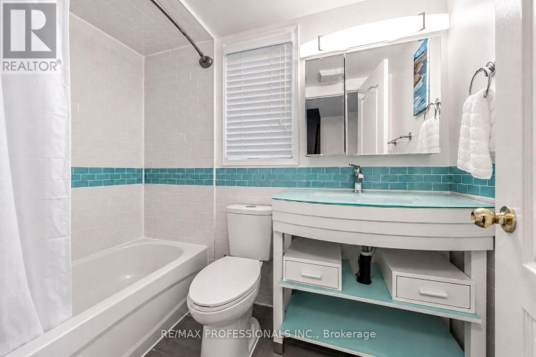 26 ABRAHAM WELSH ROAD, Toronto (Humberlea-Pelmo Park), Ontario, M9M0B7