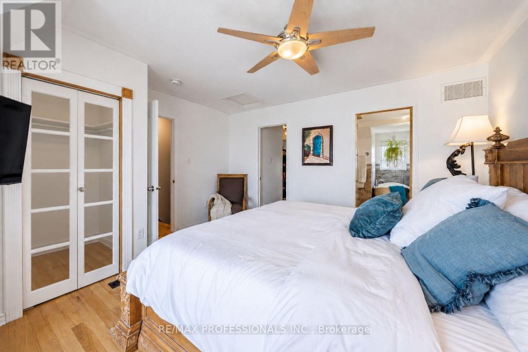 26 ABRAHAM WELSH ROAD, Toronto (Humberlea-Pelmo Park), Ontario, M9M0B7