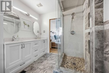26 ABRAHAM WELSH ROAD Toronto (Humberlea-Pelmo Park) Ontario photo 23