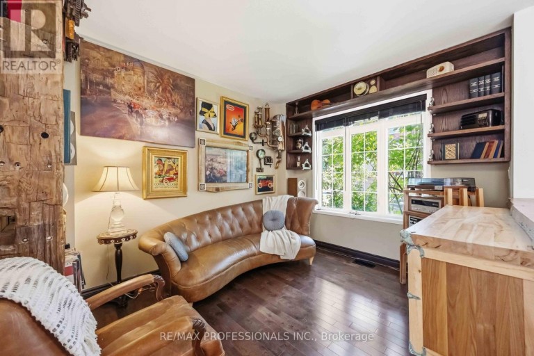 26 ABRAHAM WELSH ROAD, Toronto (Humberlea-Pelmo Park), Ontario, M9M0B7