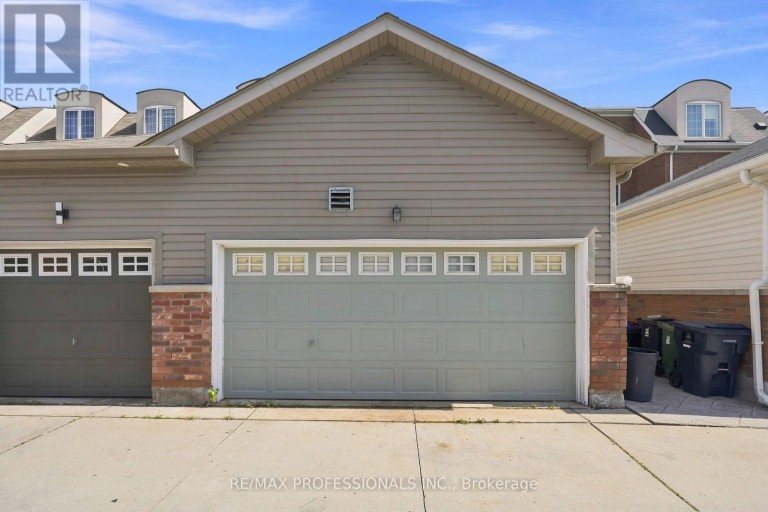 26 ABRAHAM WELSH ROAD, Toronto (Humberlea-Pelmo Park), Ontario, M9M0B7