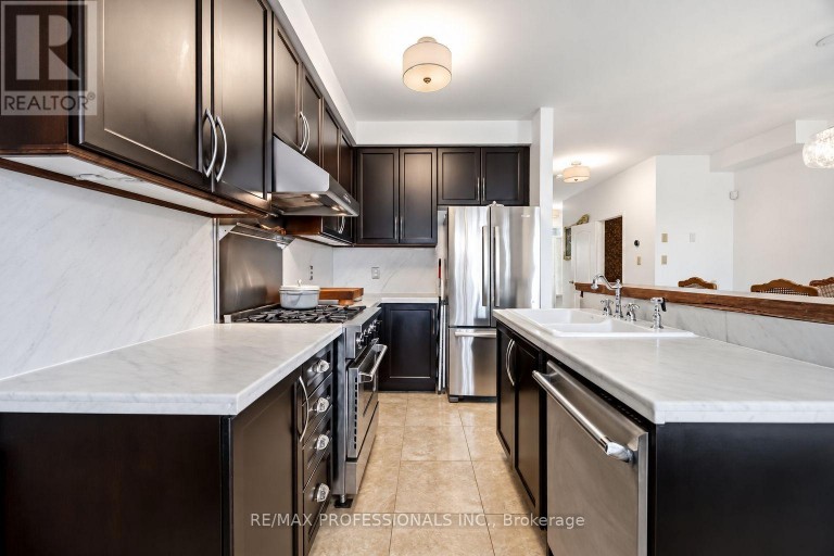26 ABRAHAM WELSH ROAD, Toronto (Humberlea-Pelmo Park), Ontario, M9M0B7