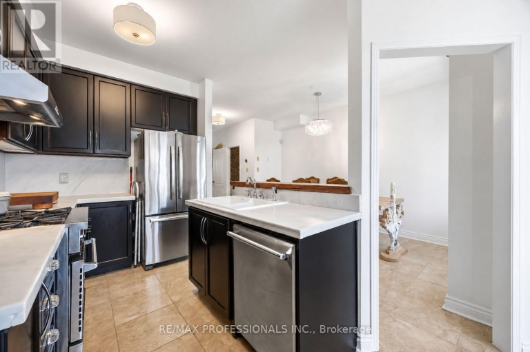 26 ABRAHAM WELSH ROAD, Toronto (Humberlea-Pelmo Park), Ontario, M9M0B7