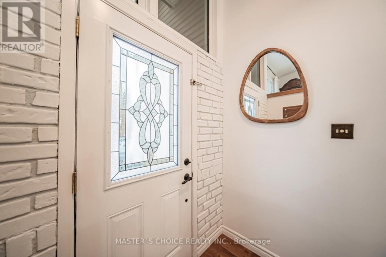 3294 RHONDA VALLEY DRIVE, Mississauga (Mississauga Valleys), Ontario, L5A3E9