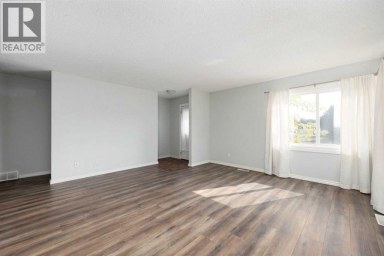 16 Centennial Drive Fort McMurray Alberta photo 5