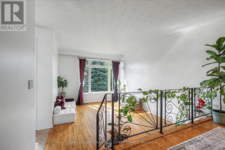 11 WAGNER DRIVE, Toronto (West Hill), Ontario, M1E2Z4