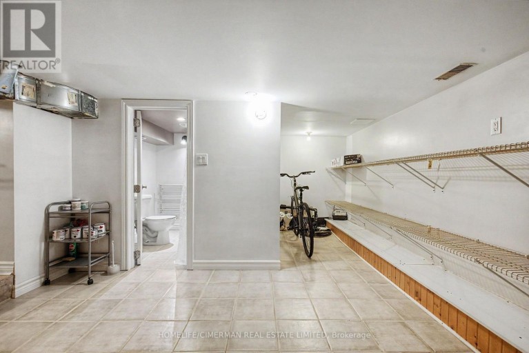 11 WAGNER DRIVE, Toronto (West Hill), Ontario, M1E2Z4