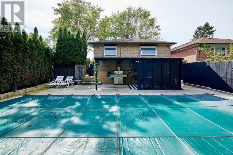 11 WAGNER DRIVE, Toronto (West Hill), Ontario, M1E2Z4