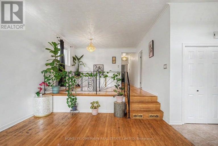 11 WAGNER DRIVE, Toronto (West Hill), Ontario, M1E2Z4