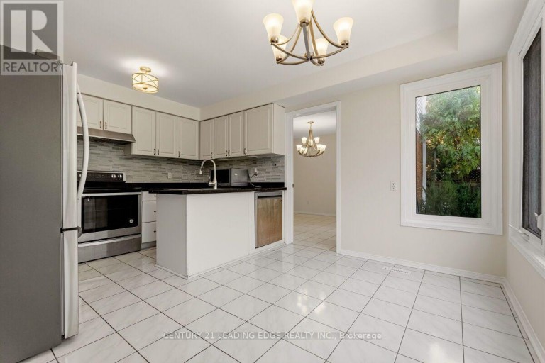 2409 BUTTERNUT CRESCENT, Burlington (Headon), Ontario, L7M3J7