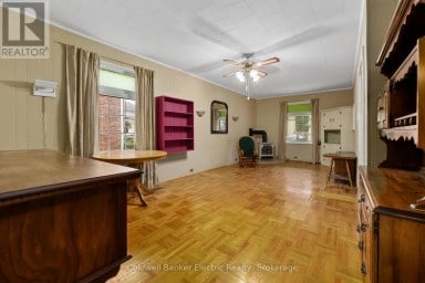 553 CHAMBERLAIN STREET Peterborough (Town Ward 3) Ontario photo 6