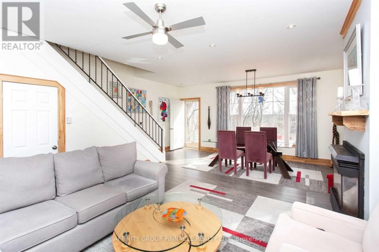 17 DODD STREET, Kawartha Lakes (Fenelon Falls), Ontario, K0M1N0