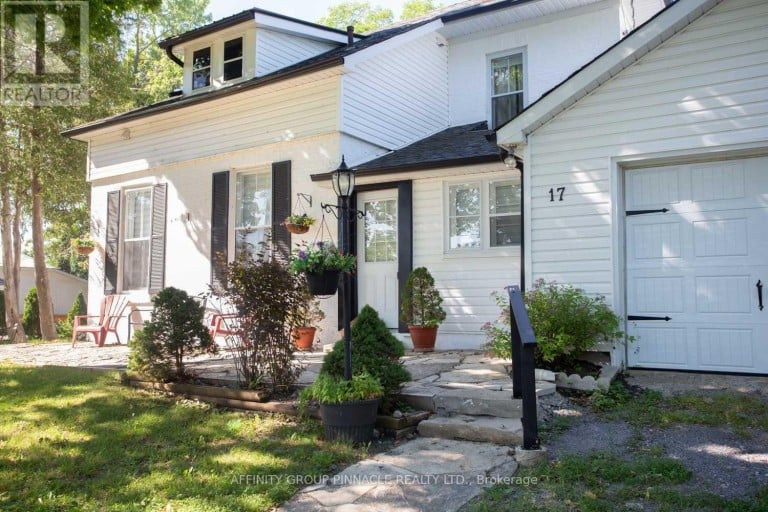 17 DODD STREET, Kawartha Lakes (Fenelon Falls), Ontario, K0M1N0