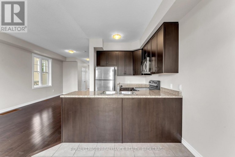 792 NEWMARKET LANE, Kingston (Rideau), Ontario, K7K6K7