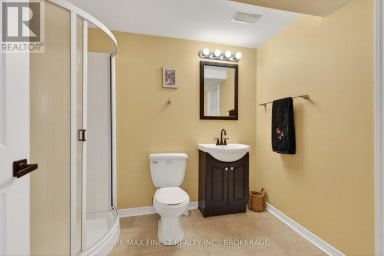 417 MCCALLUM STREET, Kingston (Kingston East (Incl Barret Crt)) Ontario