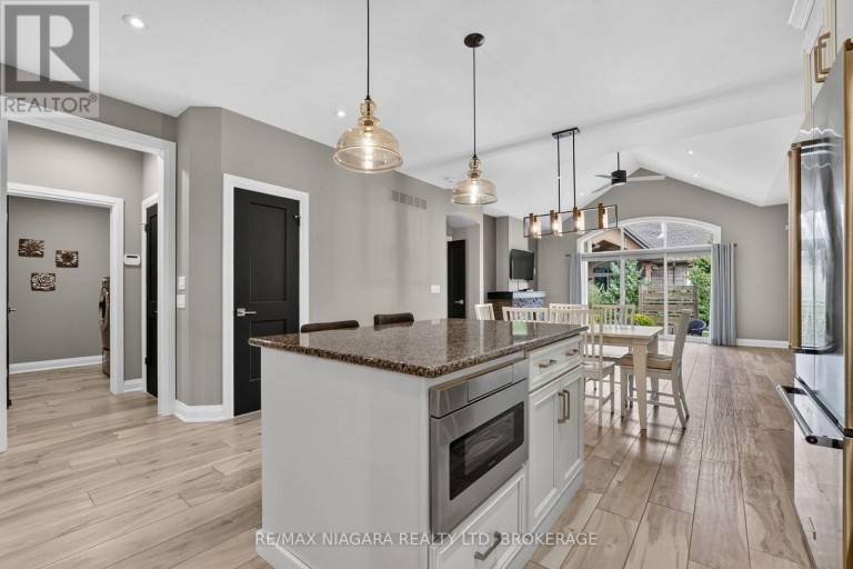 84 GANTON TRAIL, Welland (Hwy 406/Welland), Ontario, L3B0C9